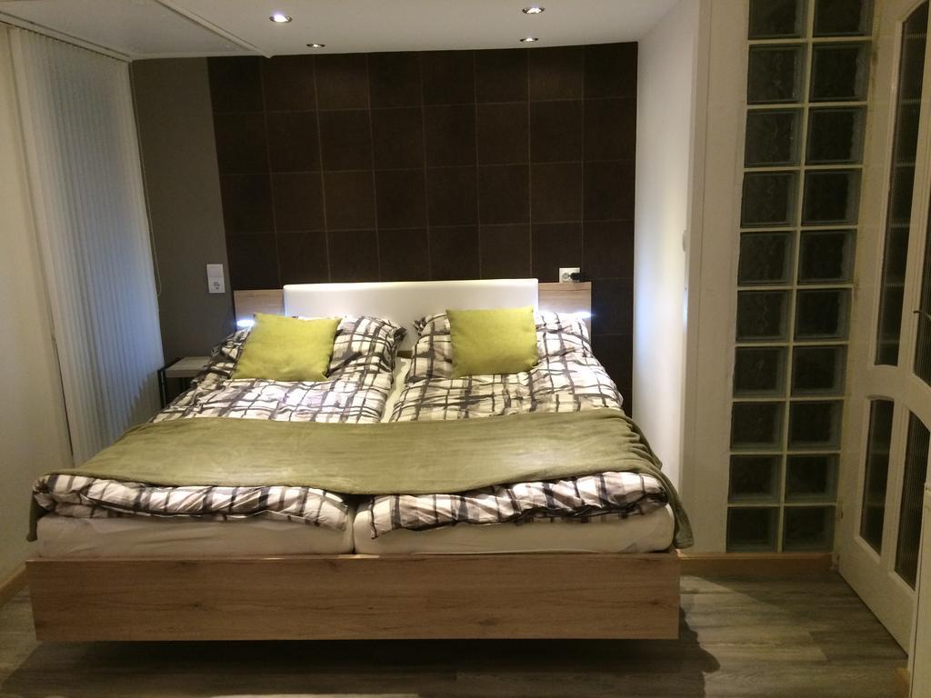 Oktohome Suite Budapeszt Zewnętrze zdjęcie
